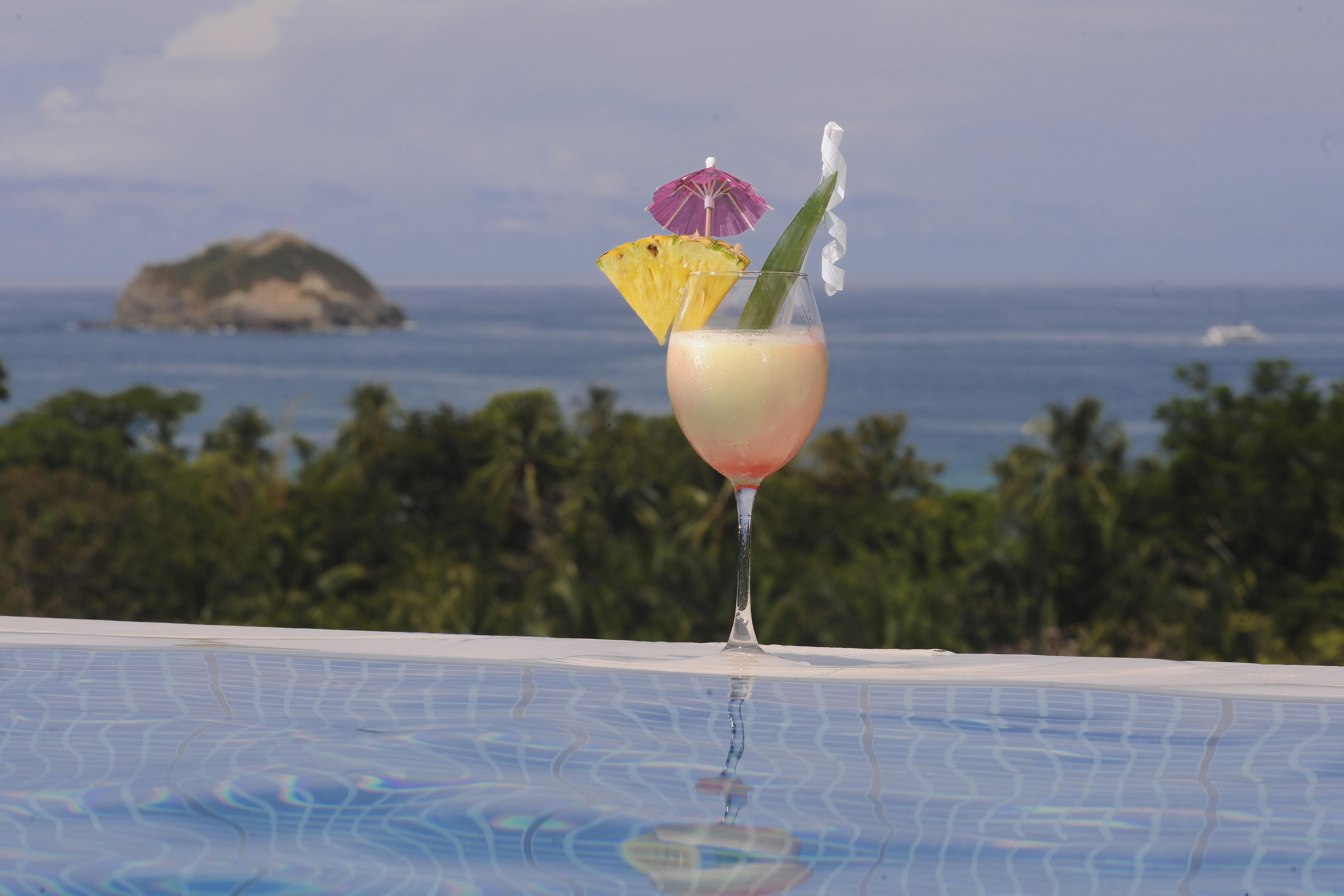 El Faro Containers Beach Hotel Manuel Antonio Esterno foto