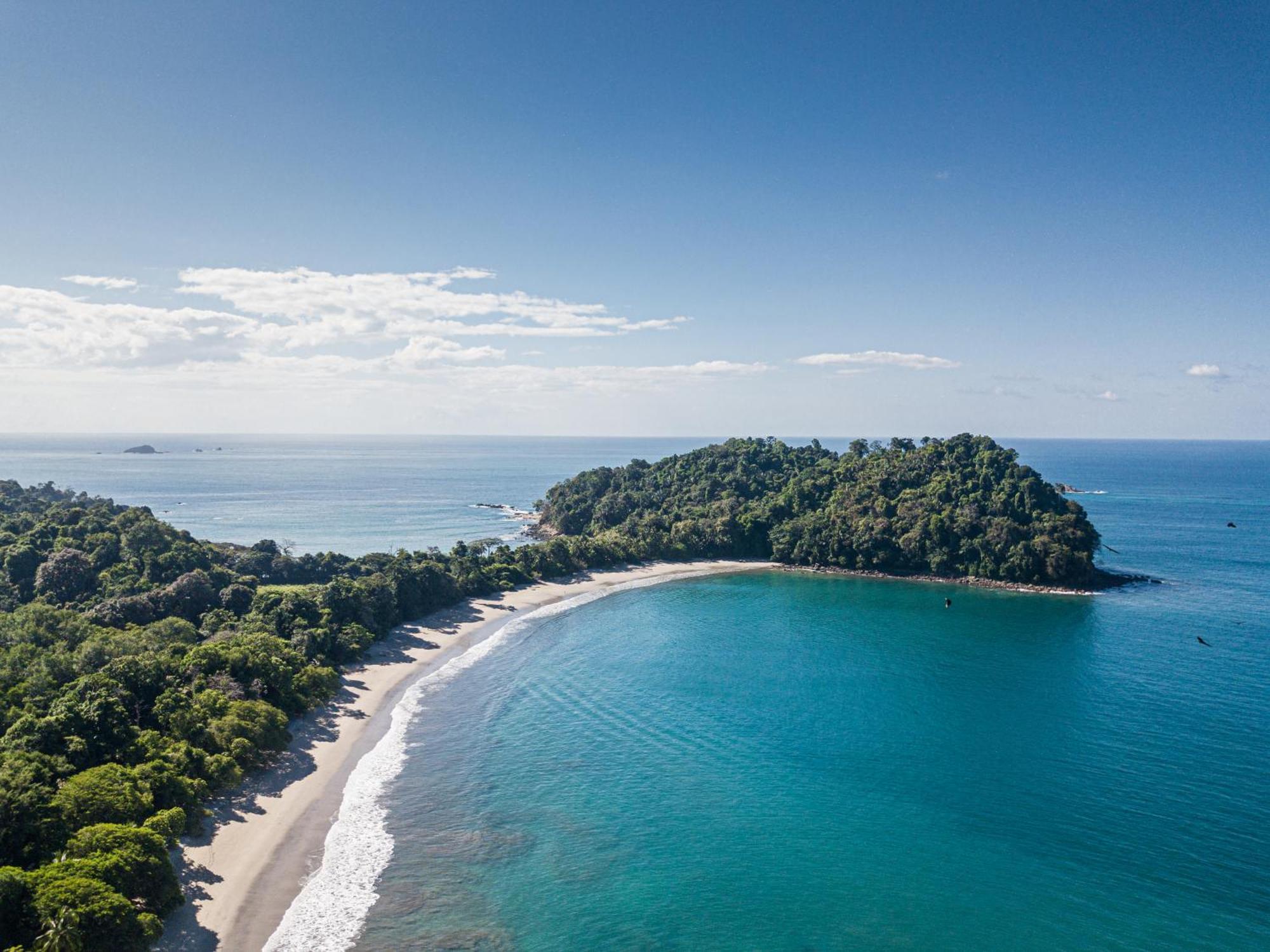 El Faro Containers Beach Hotel Manuel Antonio Esterno foto